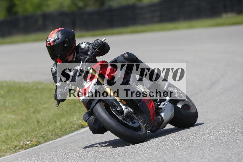 /27 12.06.2025 Ducati Schweiz Trackday Warmup  ADR/gelb-jeaune/32